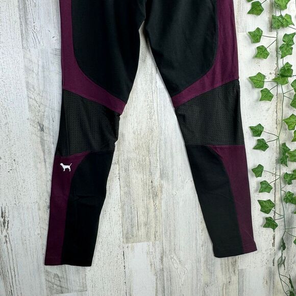 Victoria’s Secret Pink Yoga leggings with side pocket size large - Picture 7 of 8